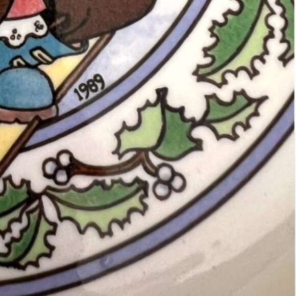 Vtg 1989 WATKINS Country Kids "Snow Magic" Ceramic Recipe Pie Plate 10.75" D - Picture 9 of 16